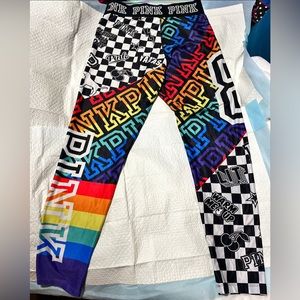 Victorias Secret PINK Fashion Show 2018 Leggings L🌈🏁